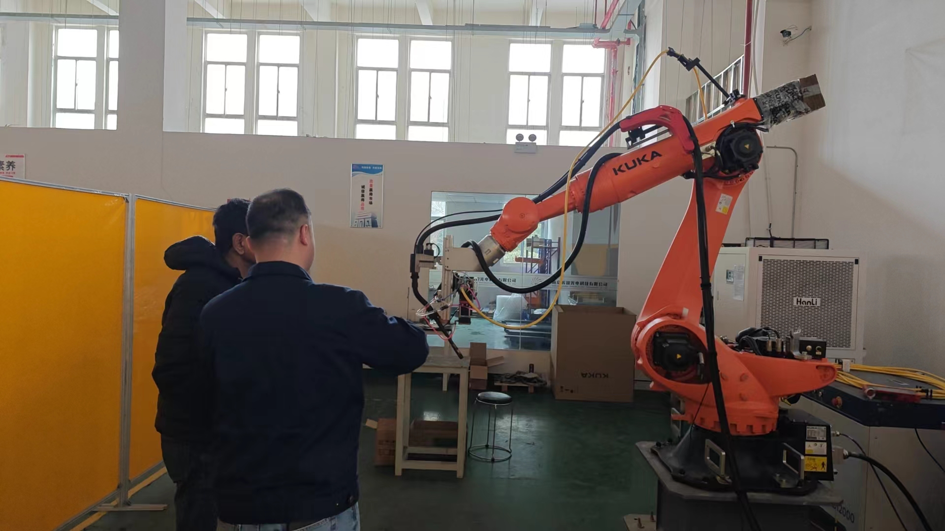 Fiber Laser Robotic Laser Cladding Machine